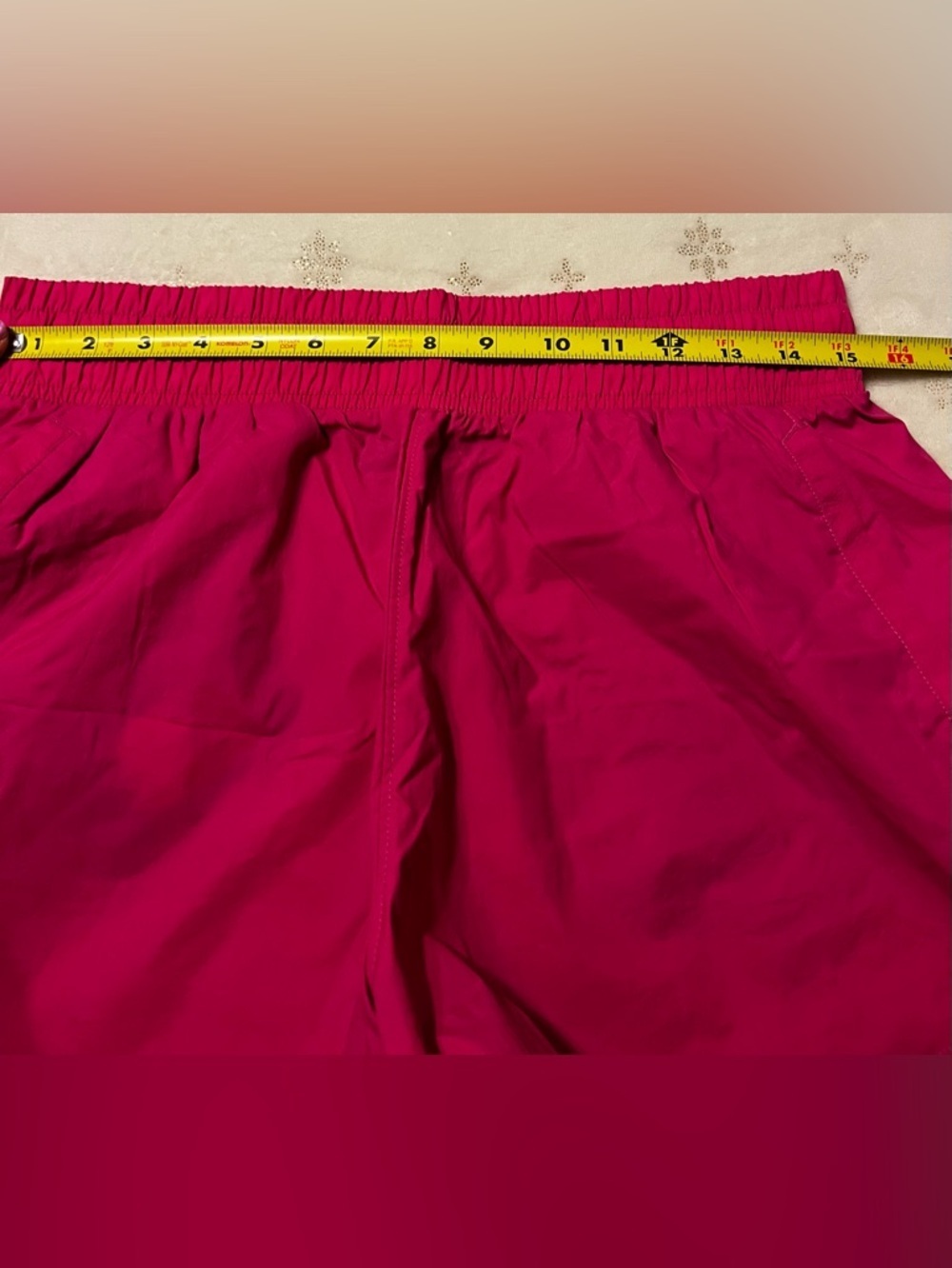 🆕NWT Under Armour Women's Hot Pink Athletic Shorts Size Medium - Picture 5 of 6